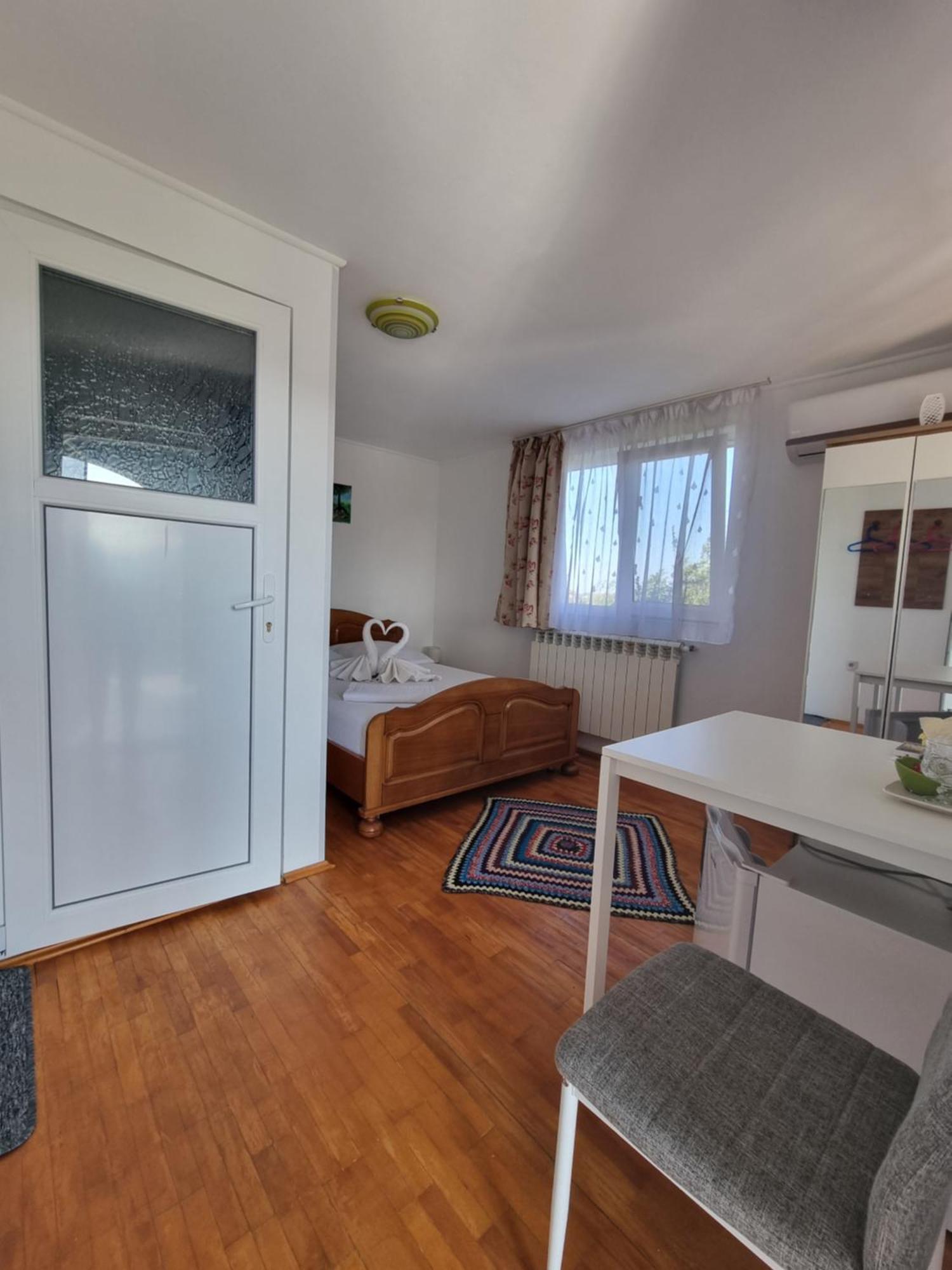 Casa Cu Trandafiri Murighiol Dış mekan fotoğraf