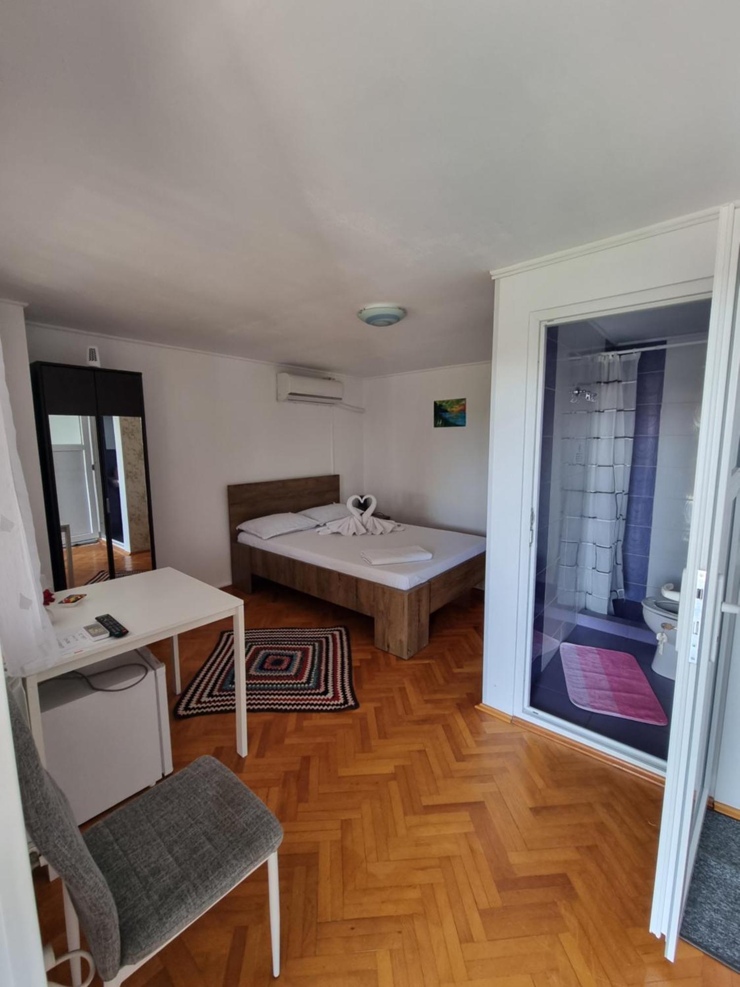 Casa Cu Trandafiri Murighiol Dış mekan fotoğraf